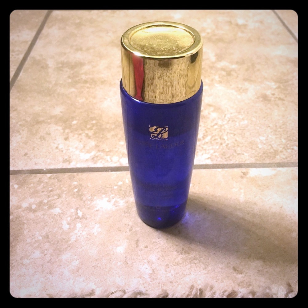 Estée Lauder Makeup remover